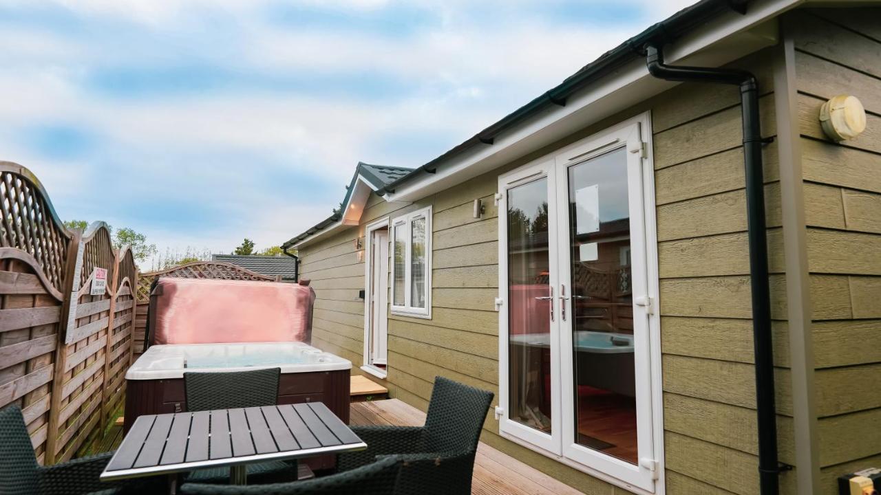 Golden Cross Holiday Park Hailsham Exteriör bild