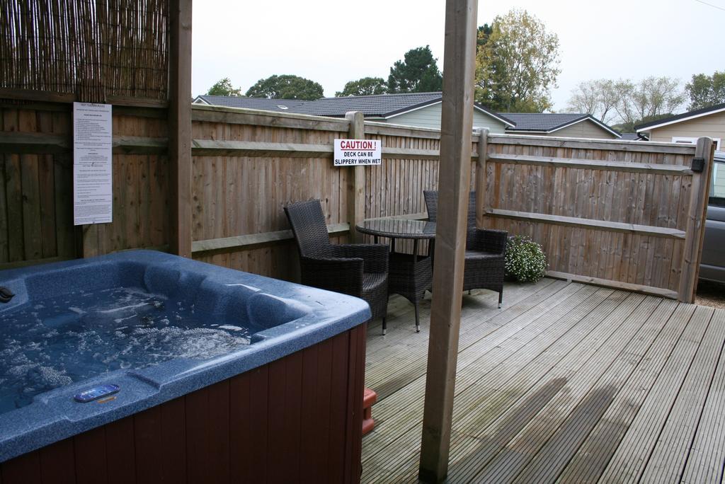 Golden Cross Holiday Park Hailsham Exteriör bild